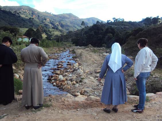 image008