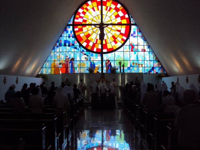 image048